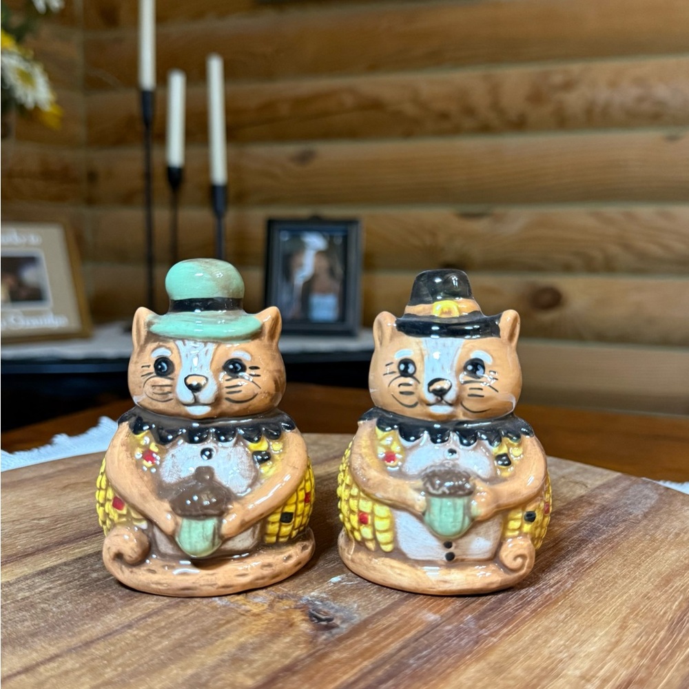 SQUIRREL & ACORN Thanksgiving Salt & Pepper Shakers * JOHANNA PARKER